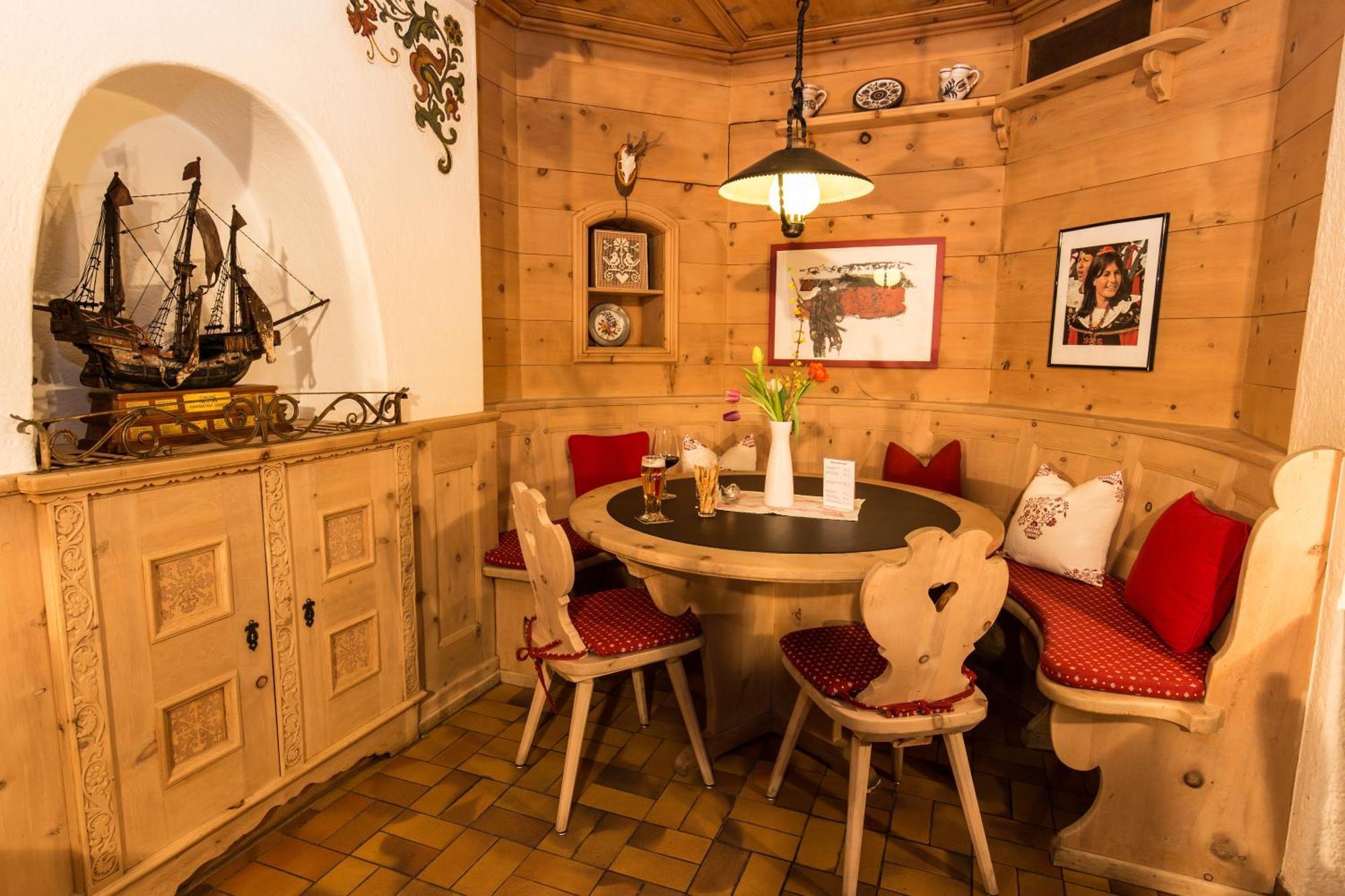 Hotel Restaurant Gabriel Scuol Extérieur photo