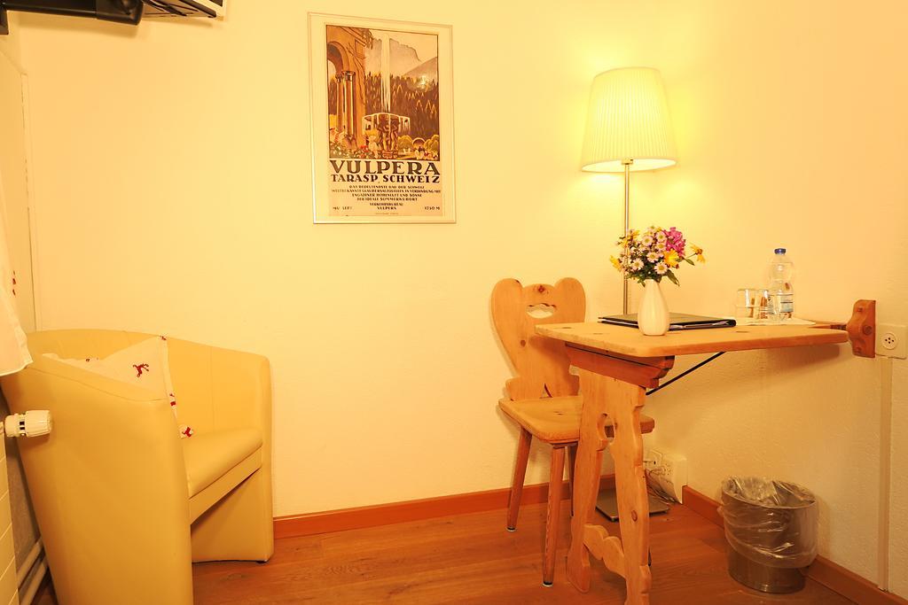 Hotel Restaurant Gabriel Scuol Extérieur photo