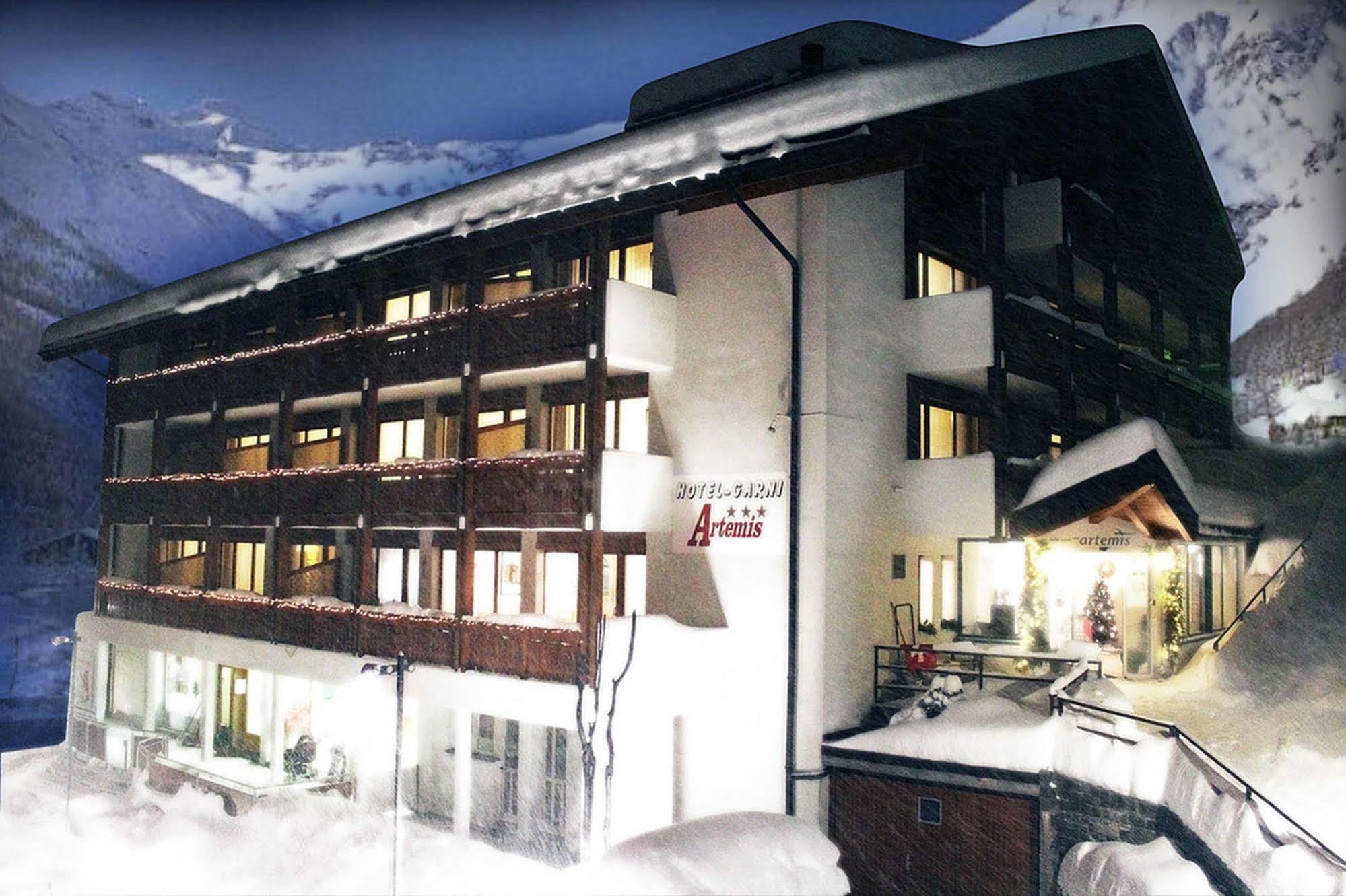 Hotel Restaurant Gabriel Scuol Extérieur photo