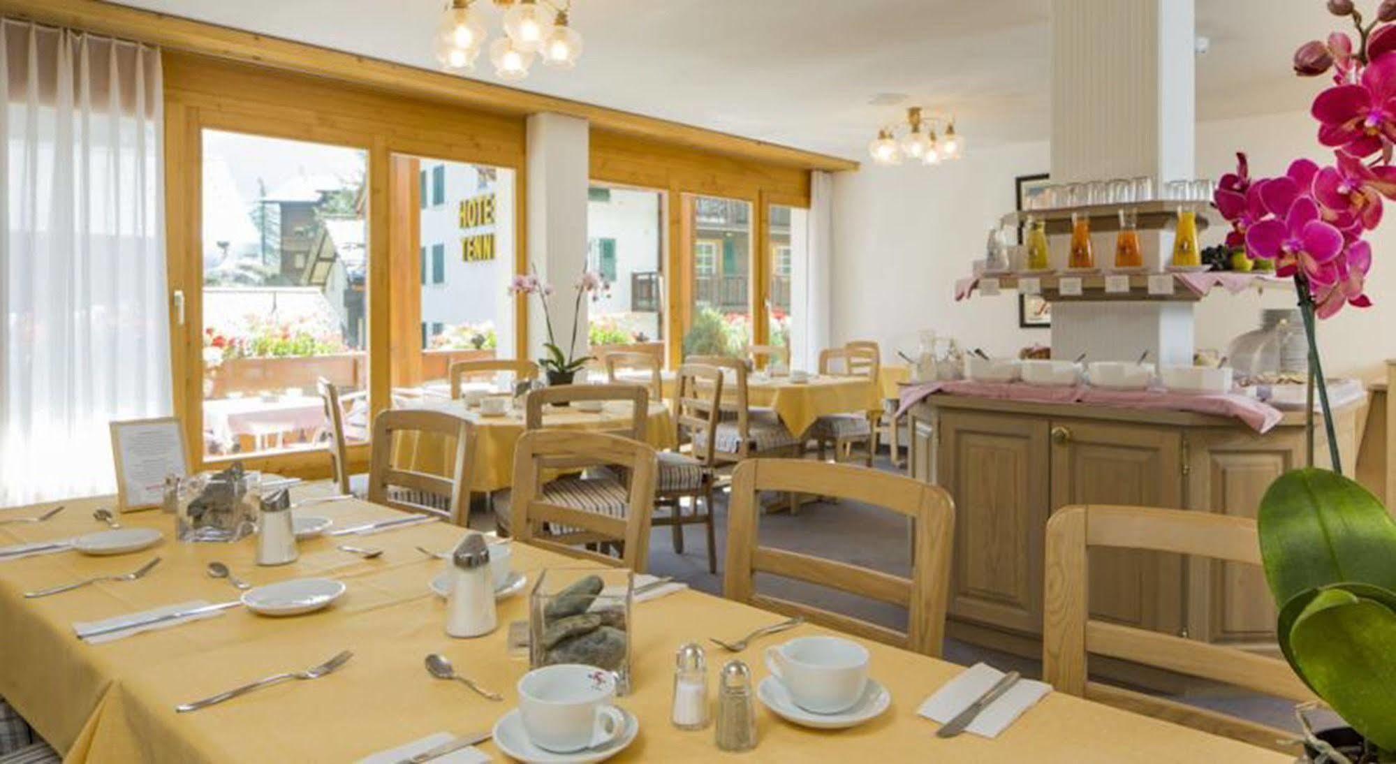 Hotel Restaurant Gabriel Scuol Extérieur photo